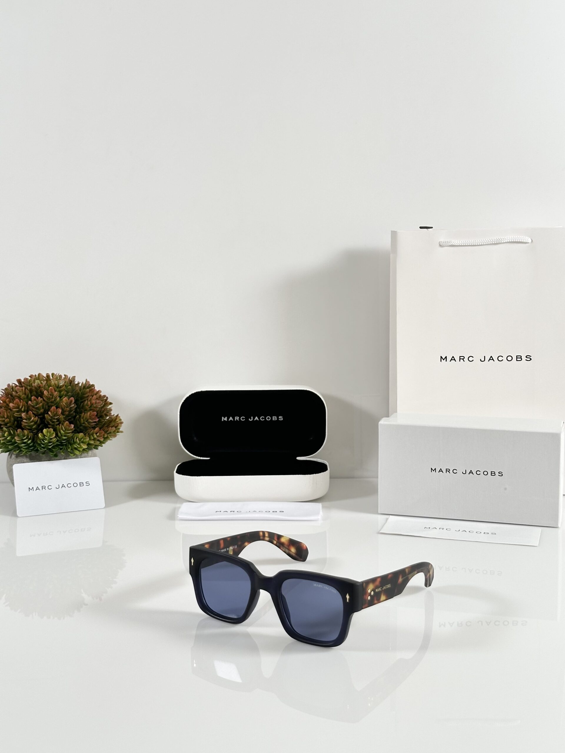 Marc Jacobs 1126 Tiger Blue