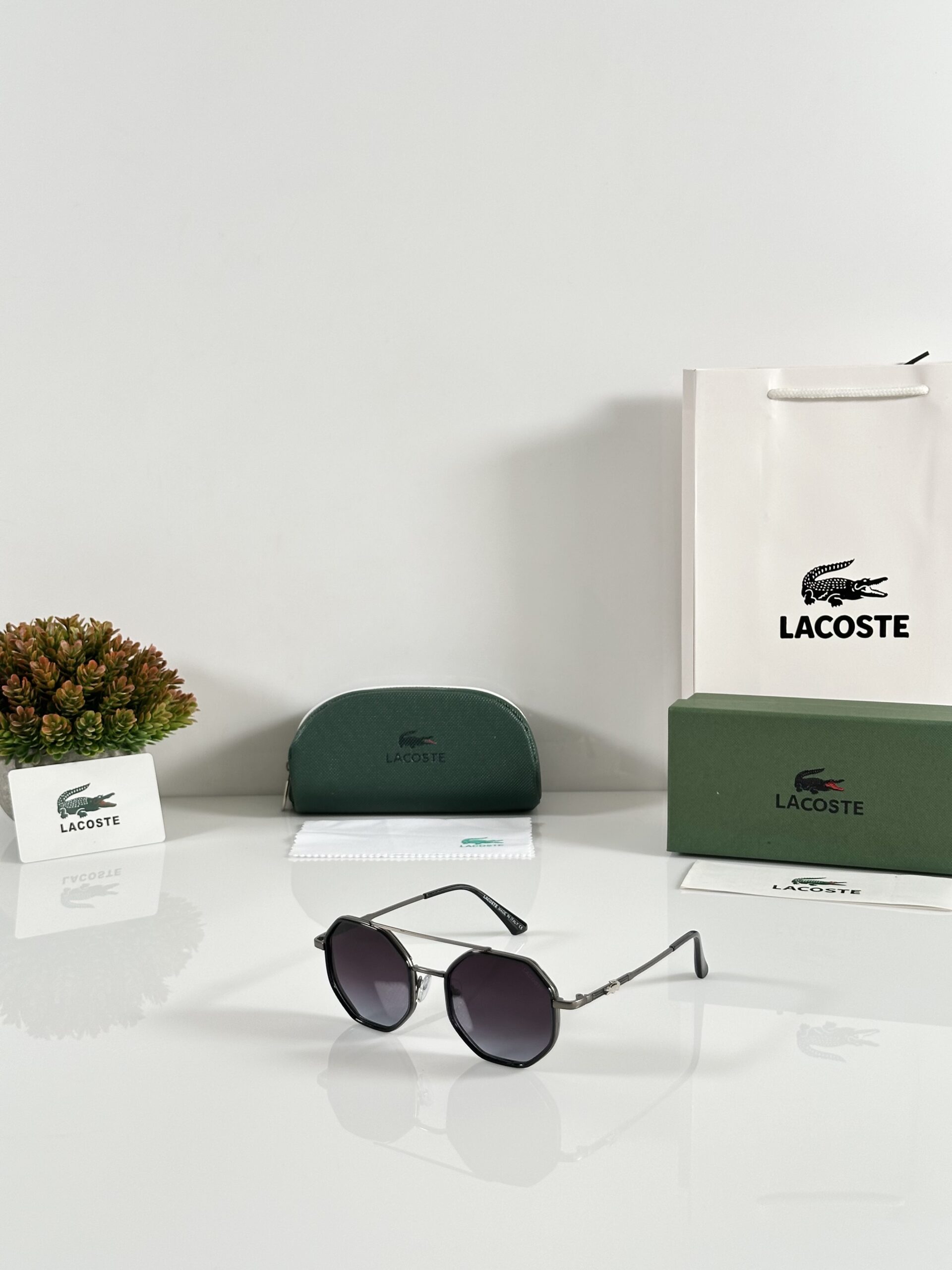 Lacoste_9238_Gun_Blue_DC