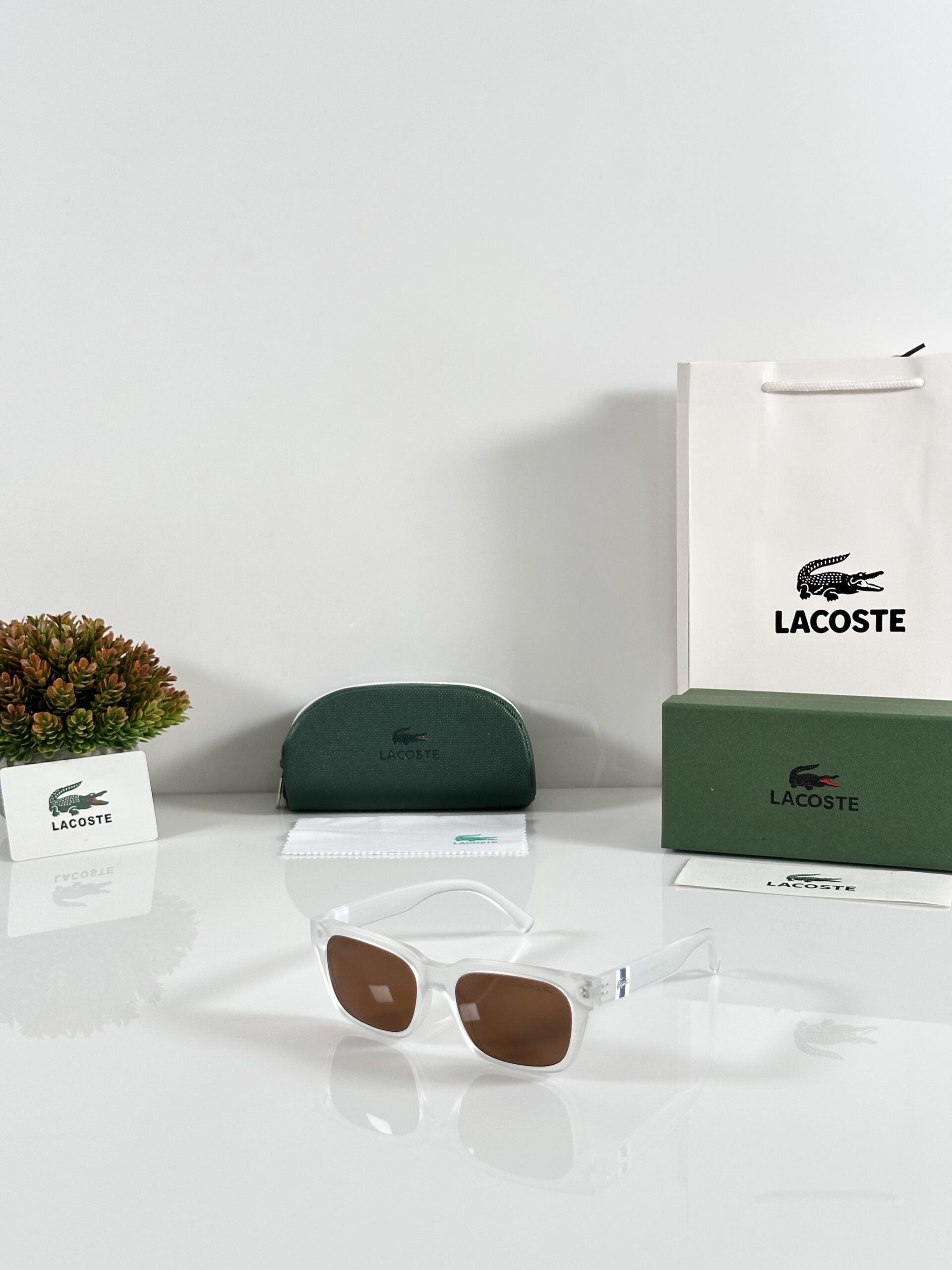 Lacoste_5907_Ice_Brown