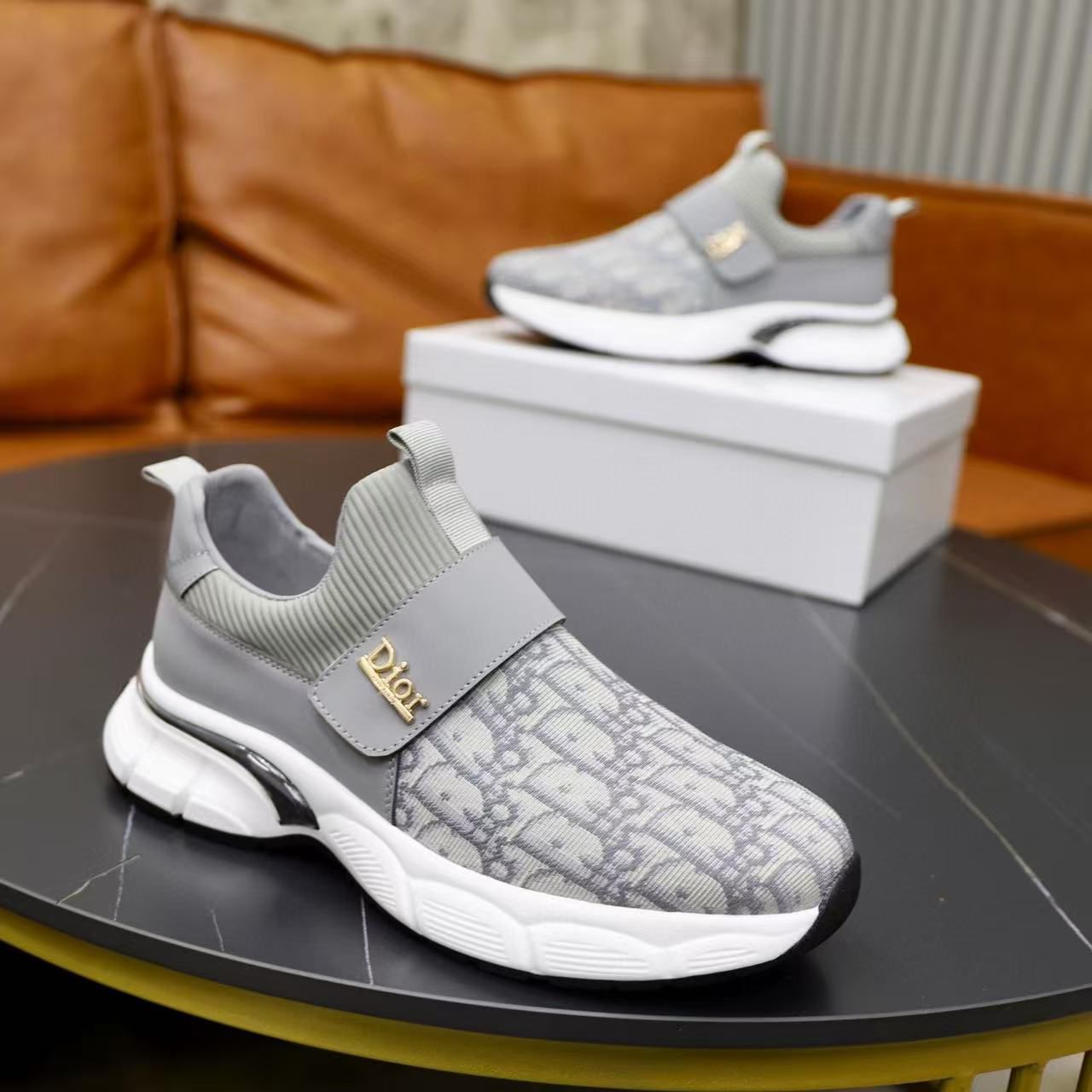 DIO_R LOGO IMPORTED PREMIUM SNEAKER