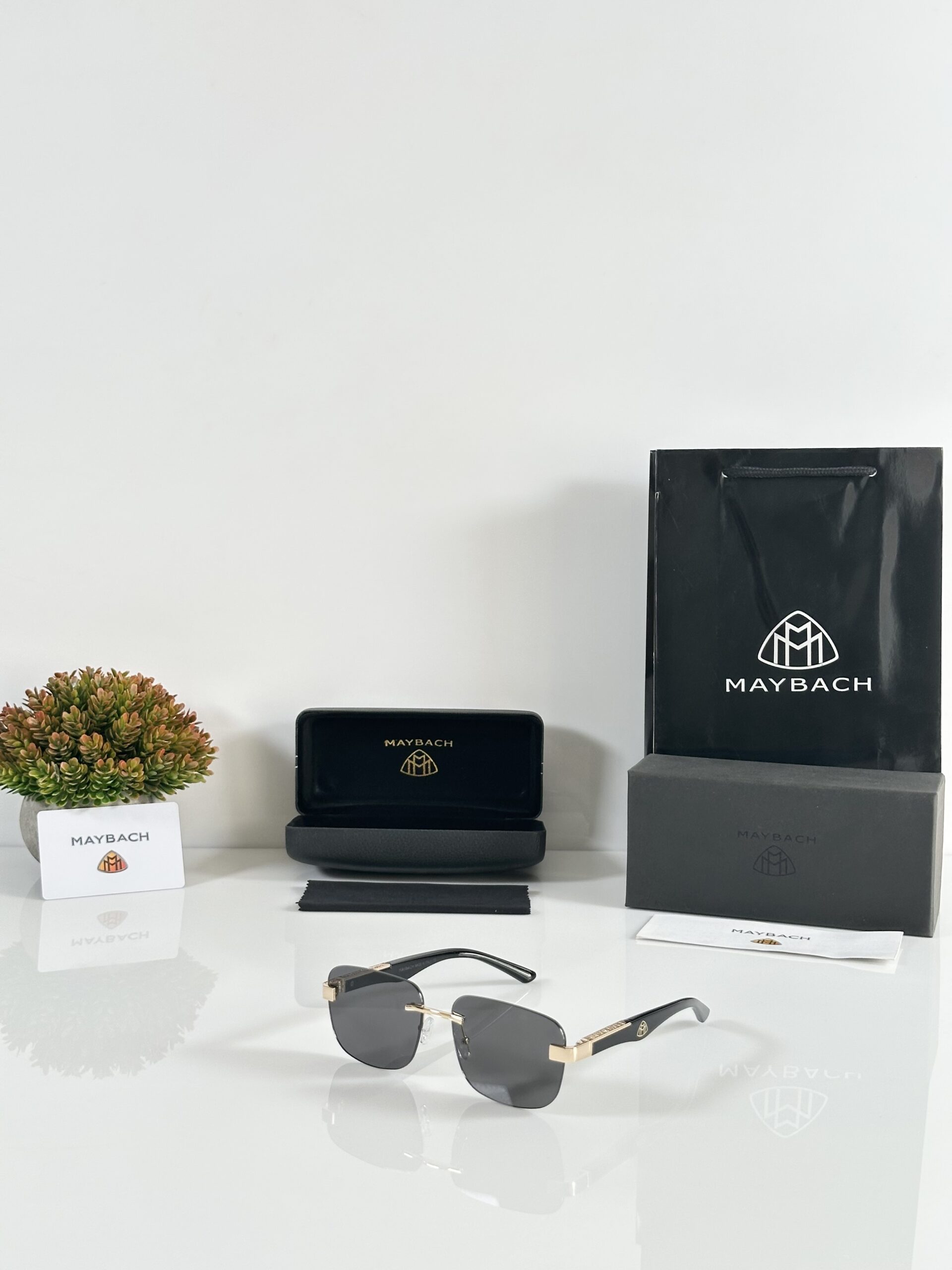 Maybach X Maybahe 1030 Gold Black