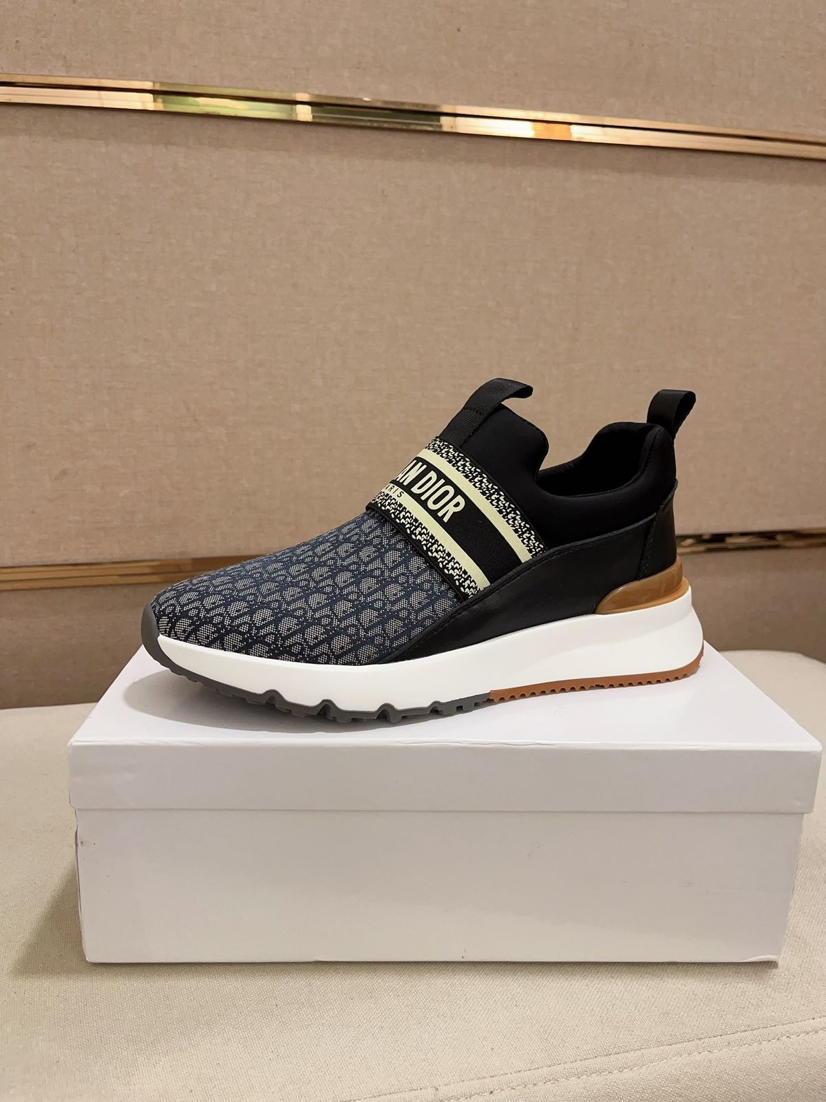 CHRISTIAN DIO_R IMPORTED PREMIUM SNEAKER