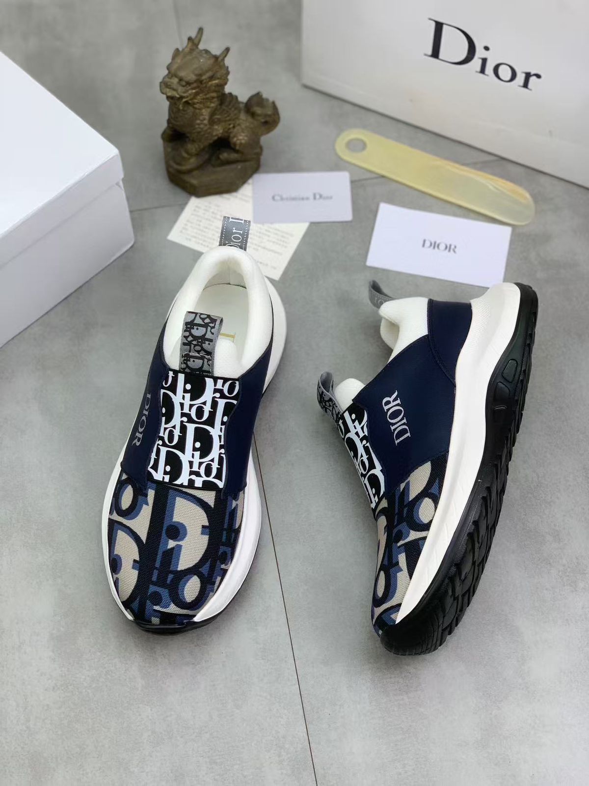 DIO_R SLIPON WHITE BLUE IMPORTED PREMIUM SNEAKER