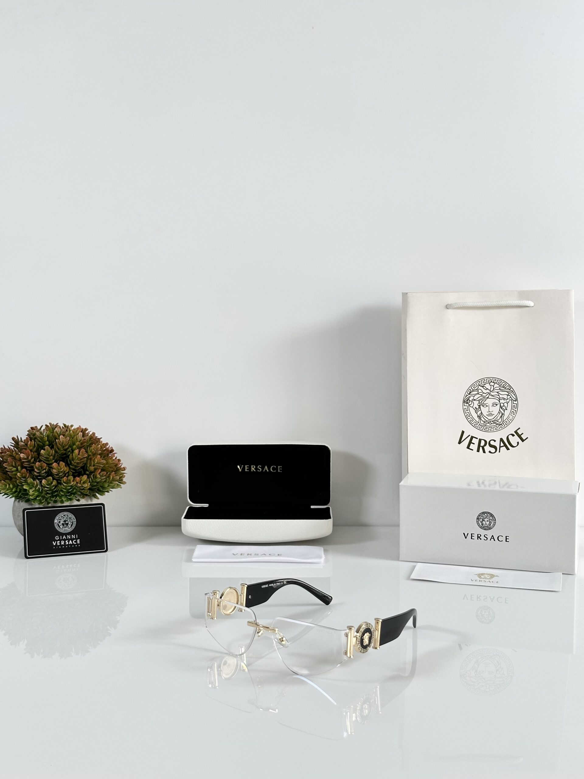 Versace 6773 Gold Day