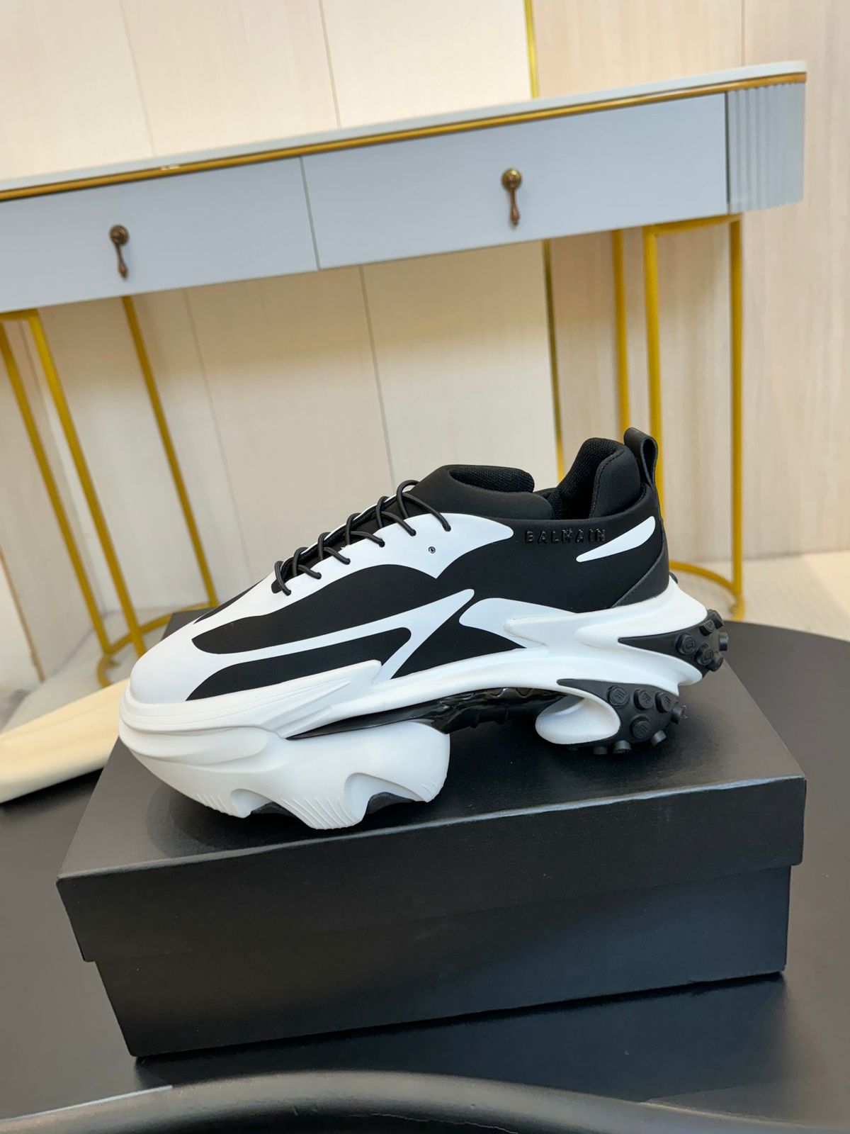 BALMAI_N UNICORN BLACK WHITE PREMIUM SHOES