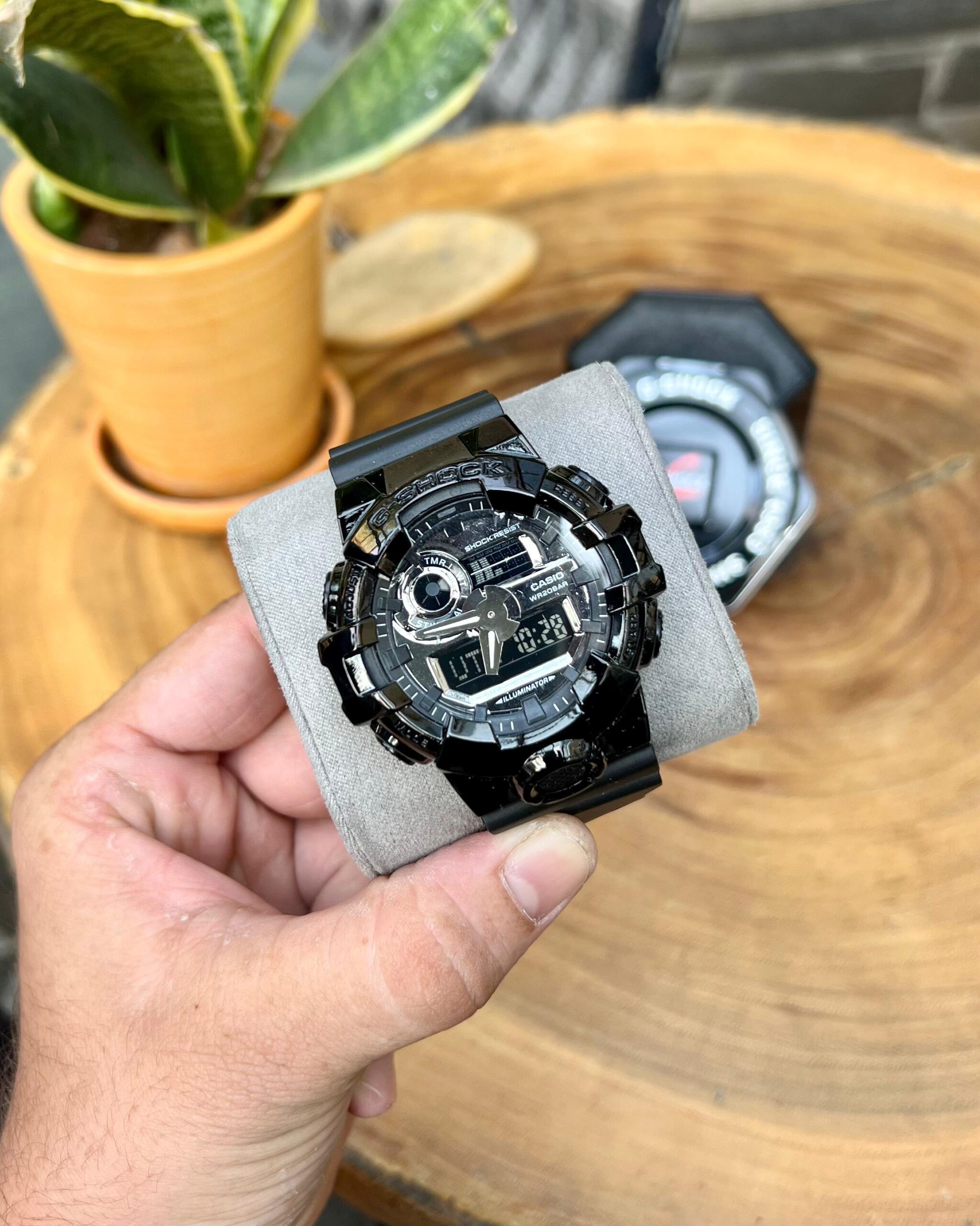 Casio G-Shock GA-700