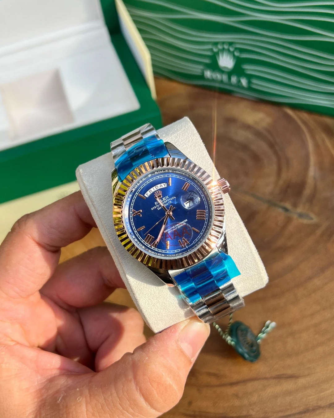 Role_x Oyster Perpetual Day Date 40 Battery 2Ton-Copper-Blue