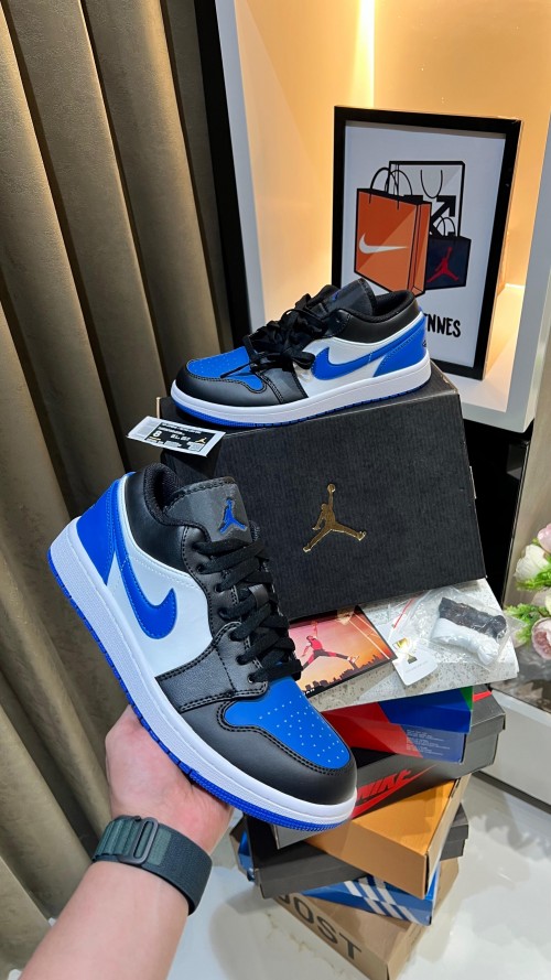 Air Jordan 1 Low Alternate Royal Toe fixed