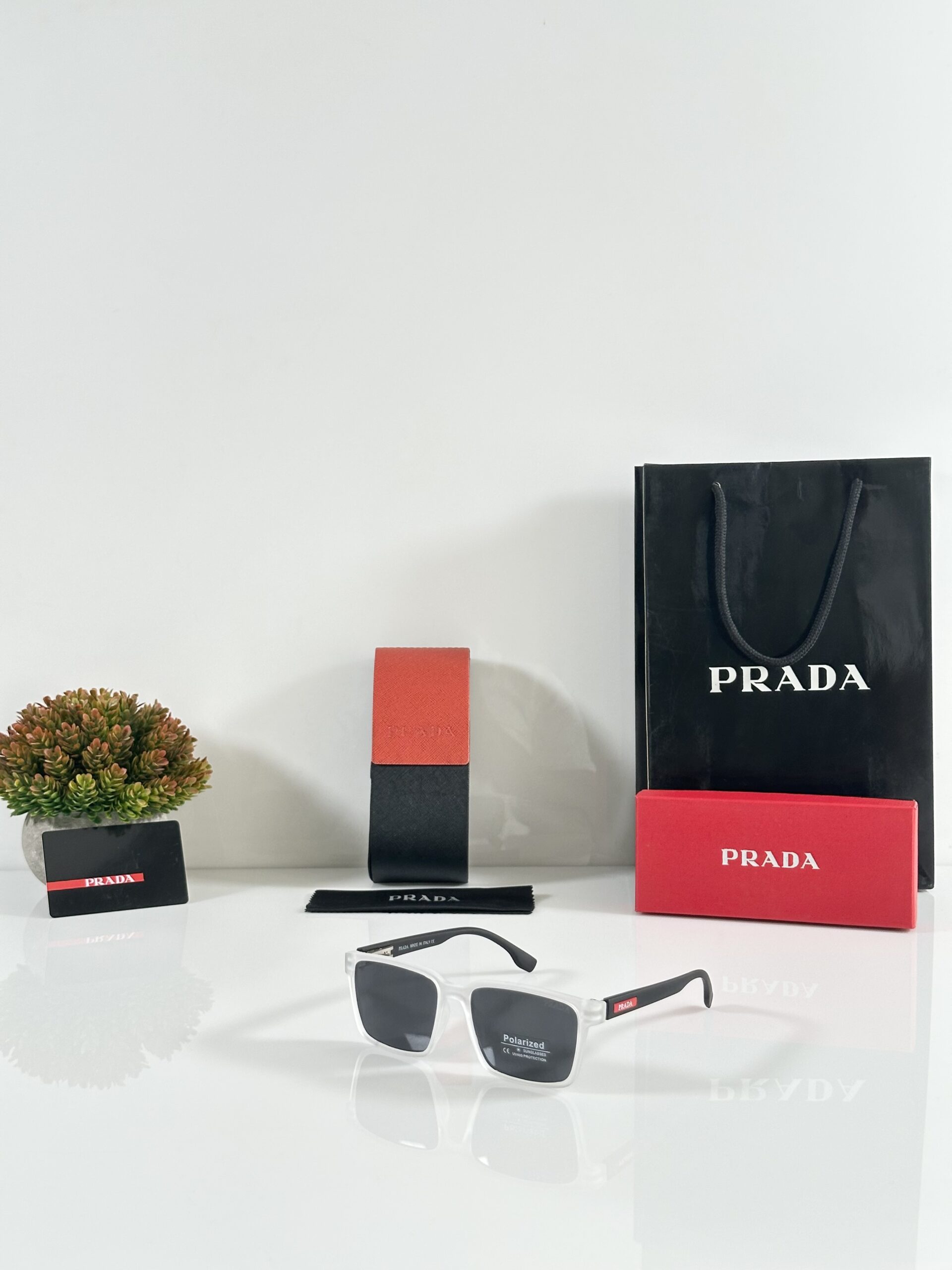 Prada_88_Ice_Black