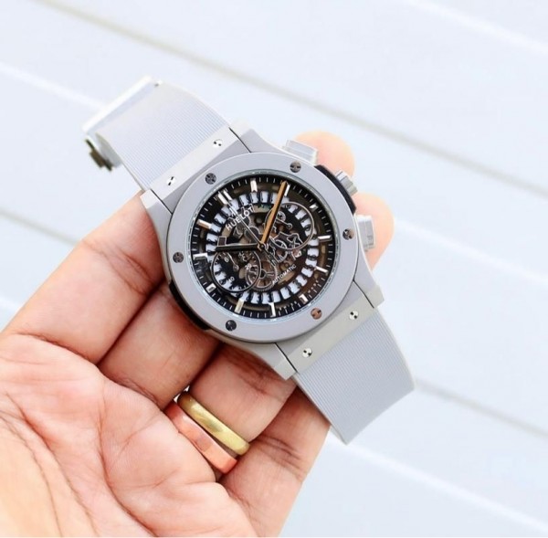 Hublo_t Big Bang Classic Calendar