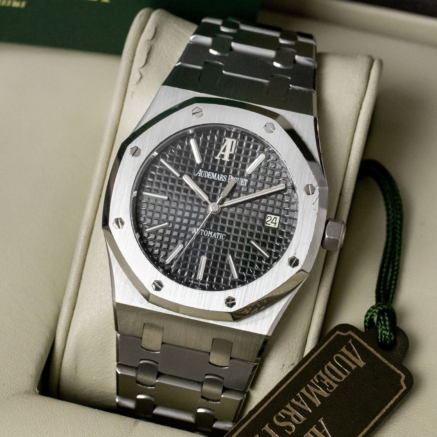 Audemars_Piguet Royal Oak Quartz Silver Grey