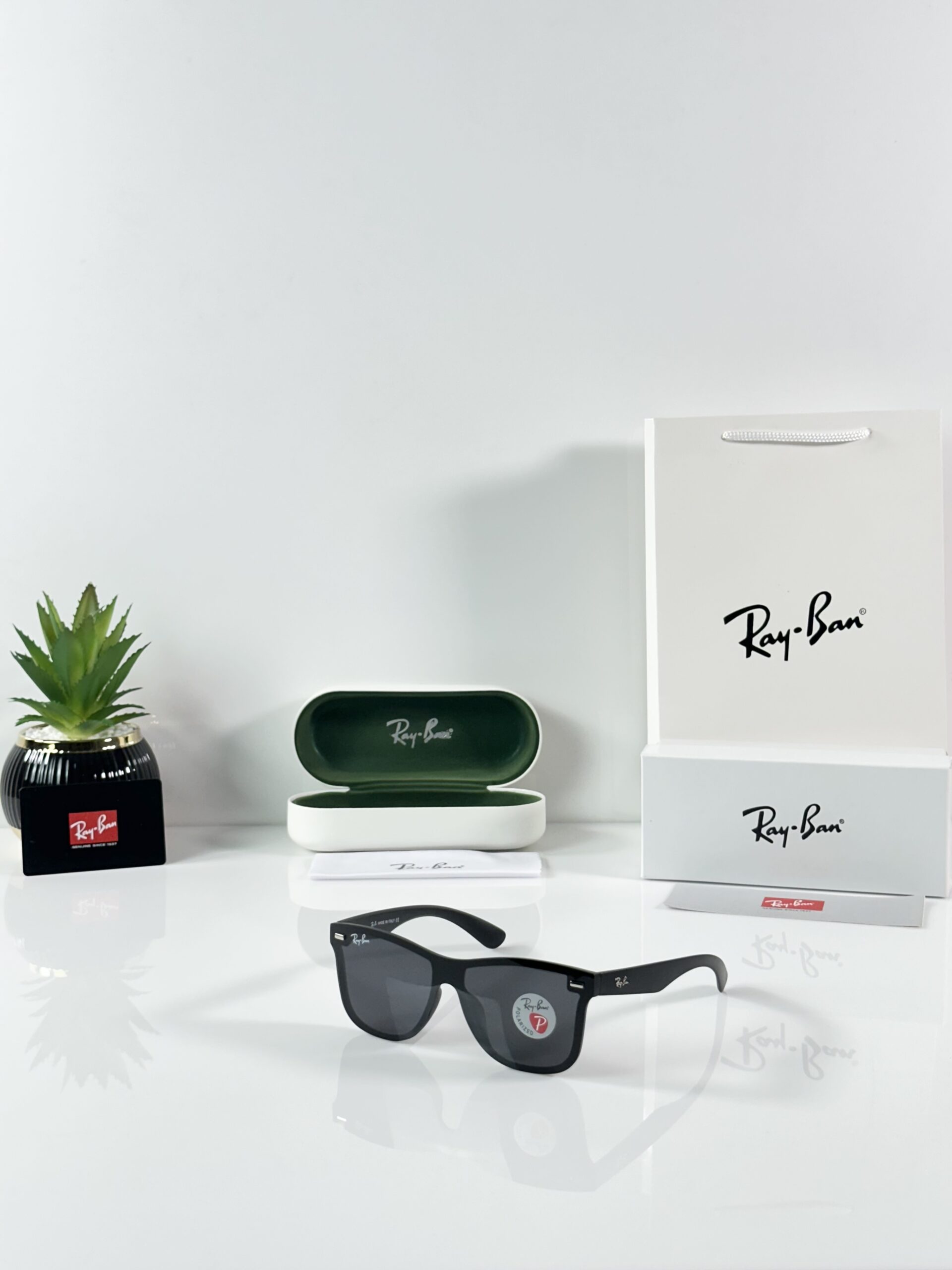 Rayban 650 Black