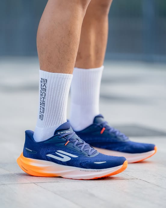 Skeccheers AERO Spark Running Shoes