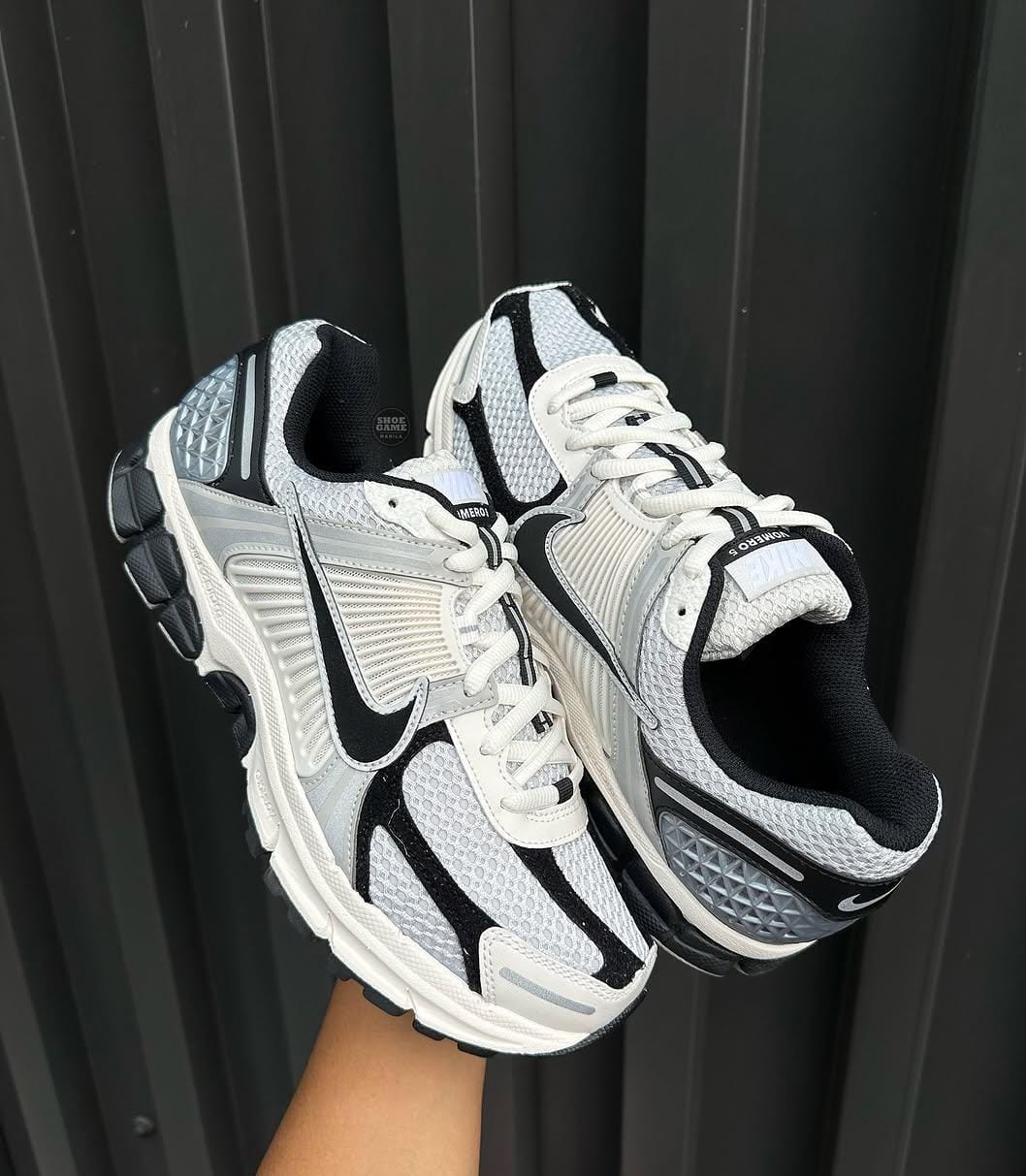 Nikkee Zoom Vomero 5 Photon Dust