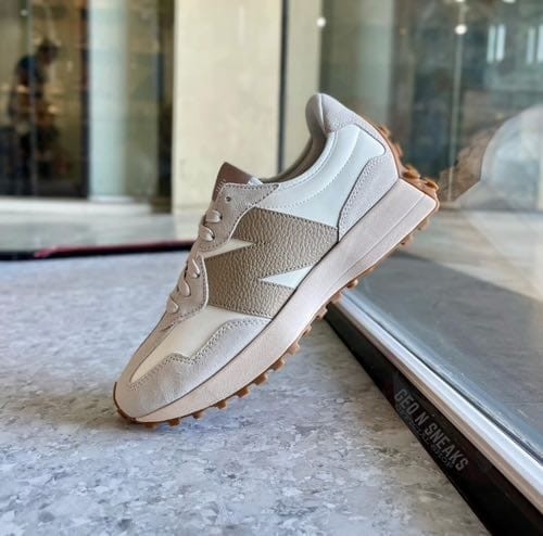 New Balance 327 Moonbeam Driftwood