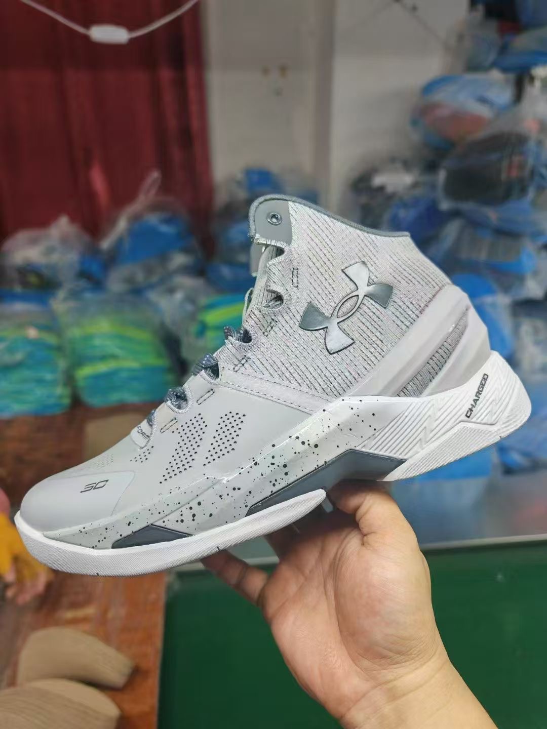 Under_ Armour Curry 2 grey and white