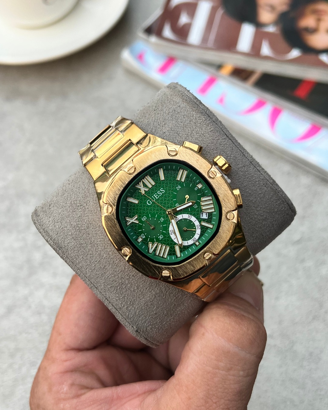 Guess Square Chronograph Gold-Green