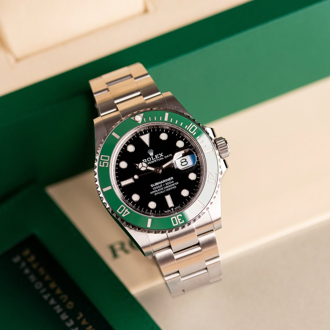 Role_x Oyster Perpetual Submarine Green Bazel