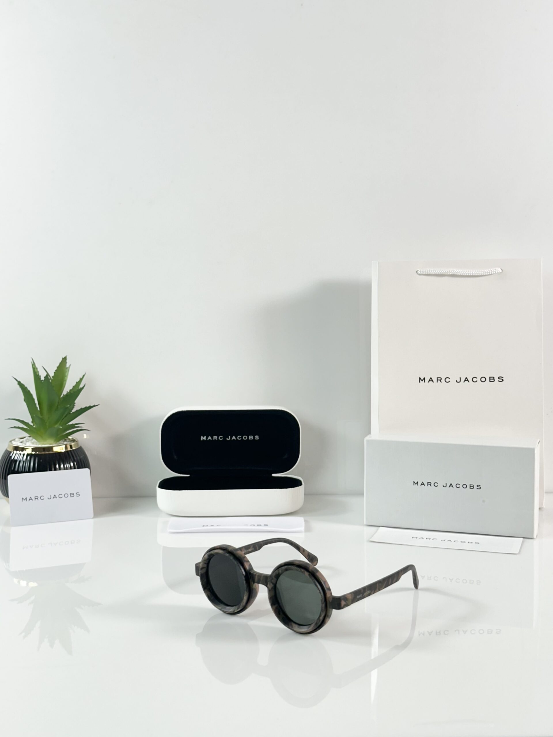 Marc Jacobs Adjustable 8357 Army Green