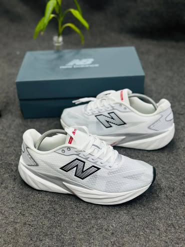 New_ Balance FuelCell Rebel