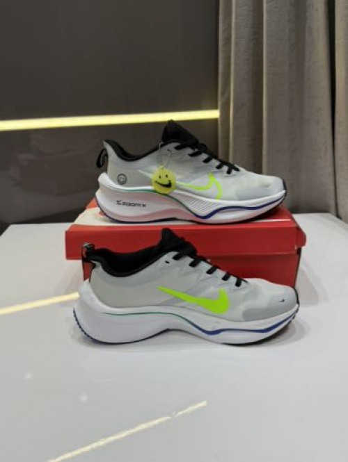 NIK_E ZOOM X SMILY FIX