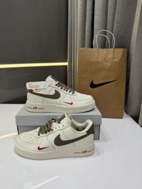 AIRFORCE 1 MINI RED SWOOSH COFFE MILK FIX