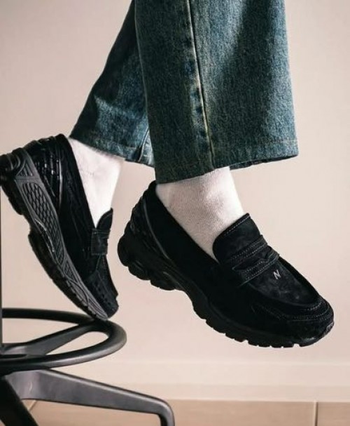 NEW BALANC_E 1906L BLACK SUEDE FIX