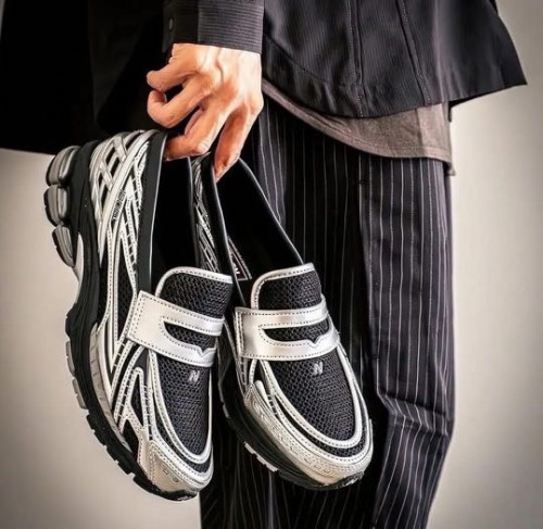 NEW BALANC_E 1906L SILVER METALLIC BLACK FIX