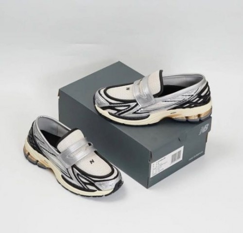 NEW BALANC_E 1906L SILVER METALLIC CREAM FIX