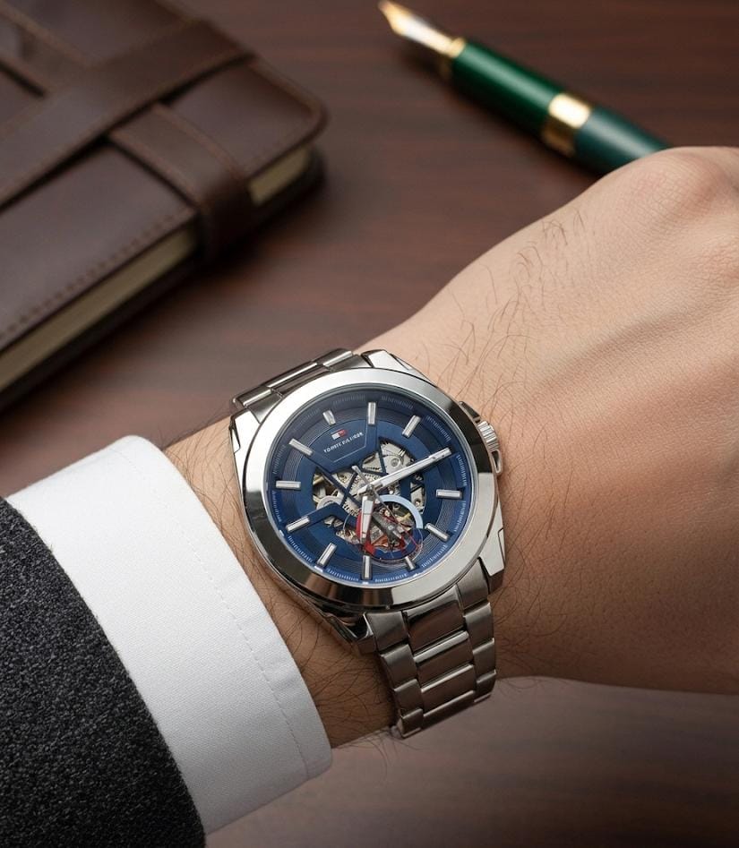 Tomm_y Hilfiger automatic skeleton Blue