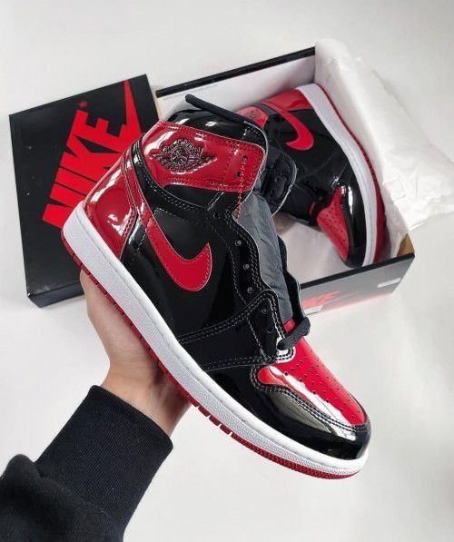 Nik_e Air Jordan Retro 1 Bred Patent