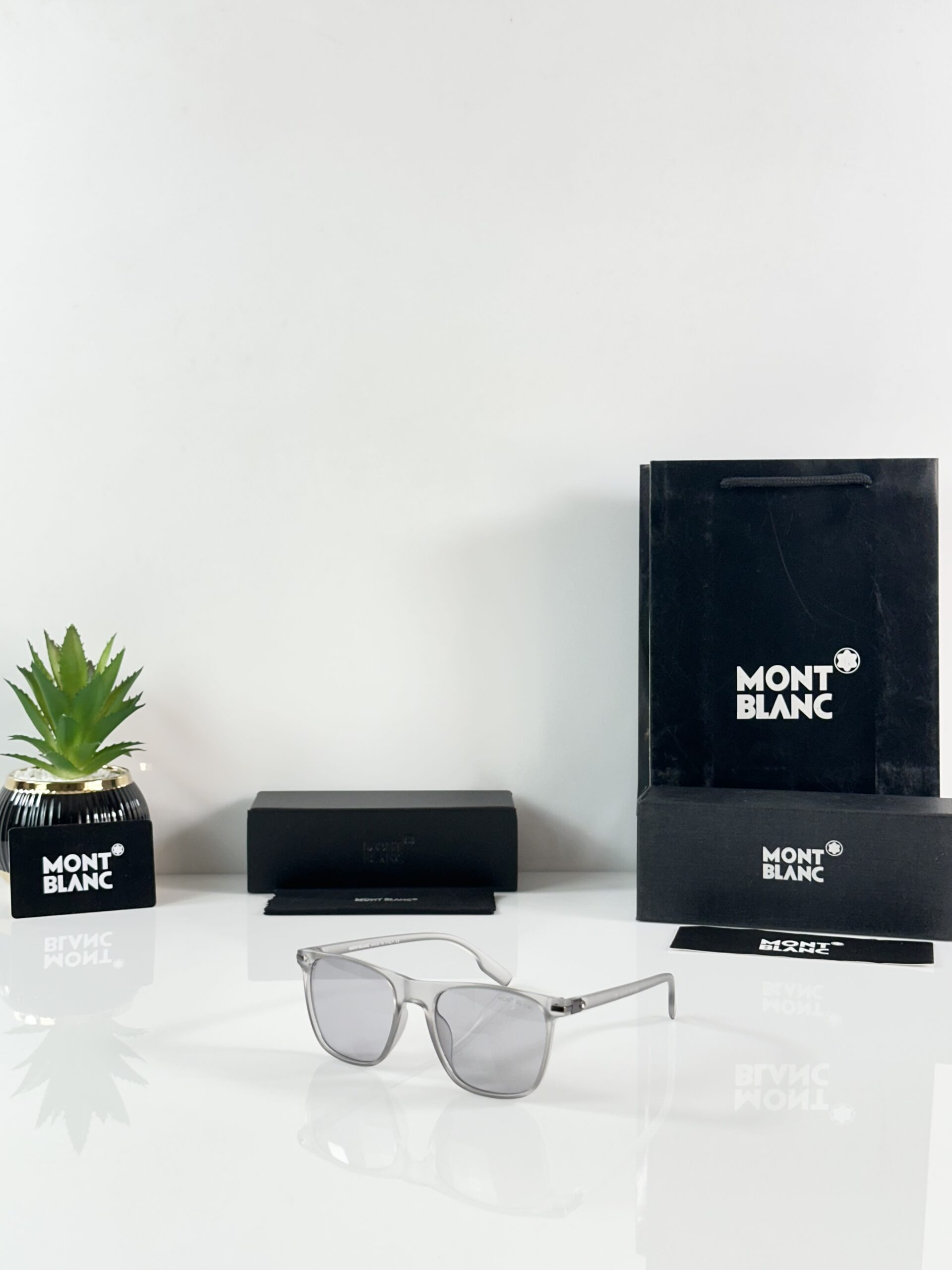 Mont Blanc 0248 Grey