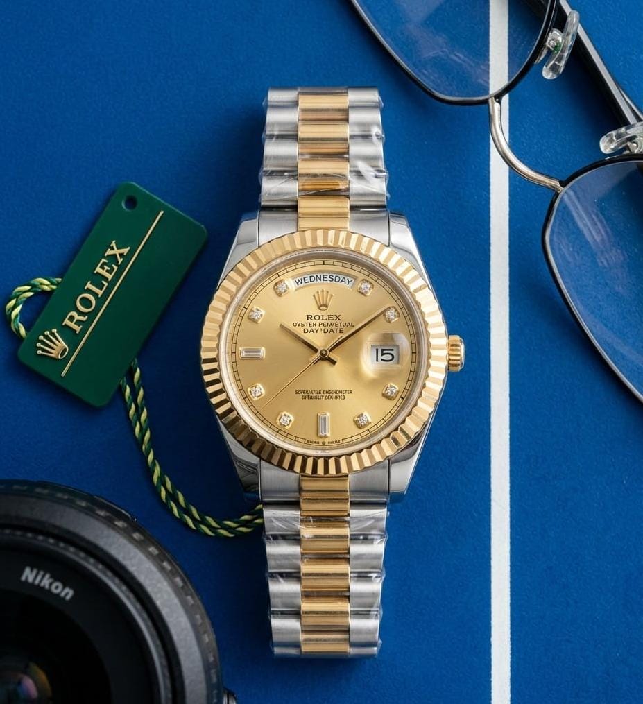 Role_x Oyster Perpetual Day Date Diamond 2Ton-Gold-Gold 40 Battery