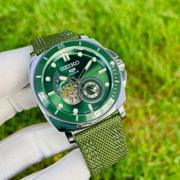 Seiko 5 Sprots Automatic