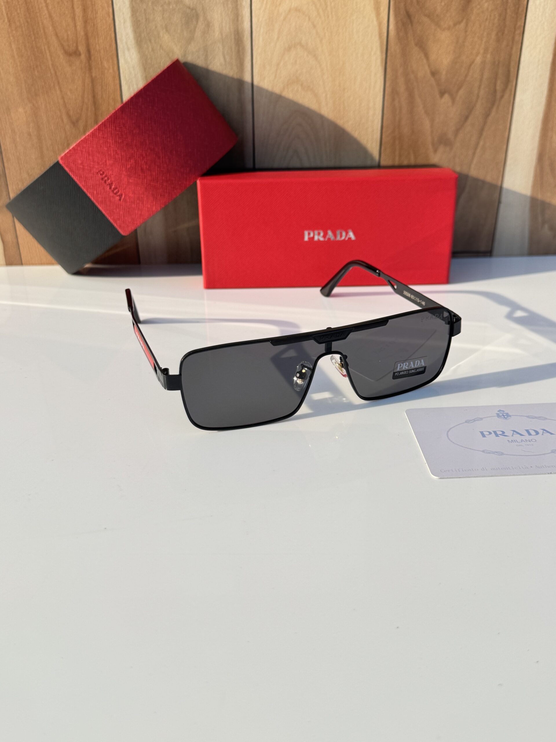 Prada_22028_black