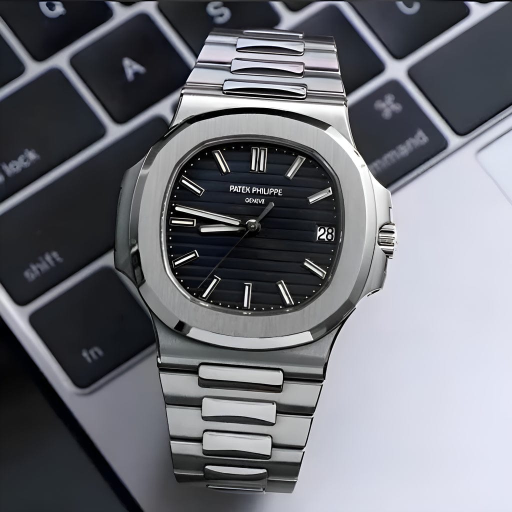Patek_Philippe Nautilus Quartz silver black