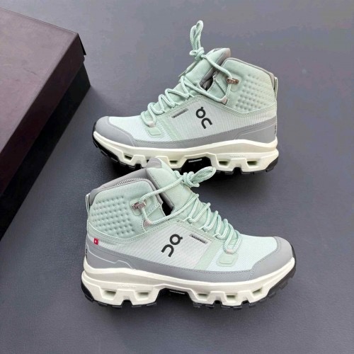 On Running CloudRock Mid WP Mineral Aloe Fix