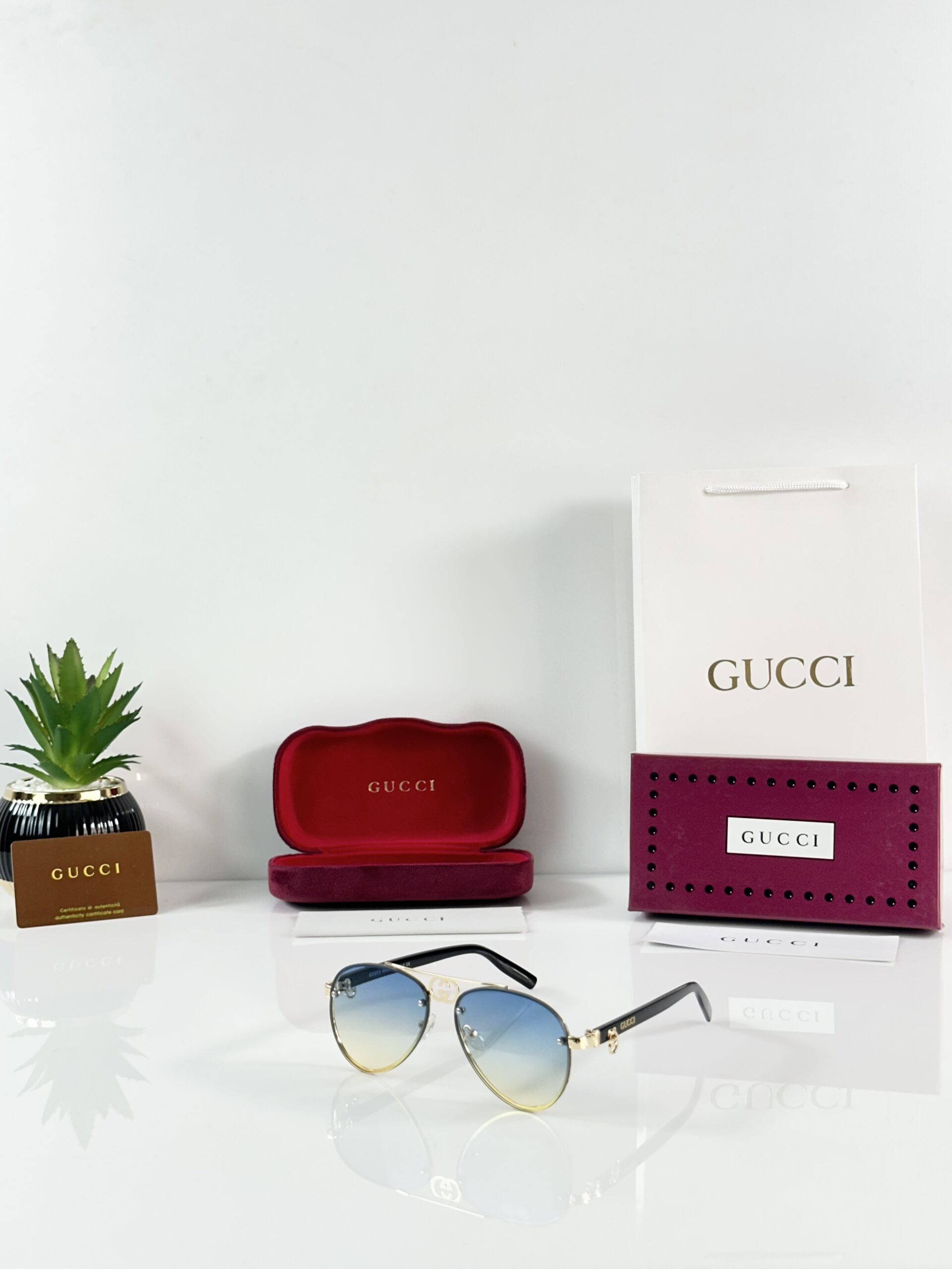 Gucci_5118_Gold_Green_DC