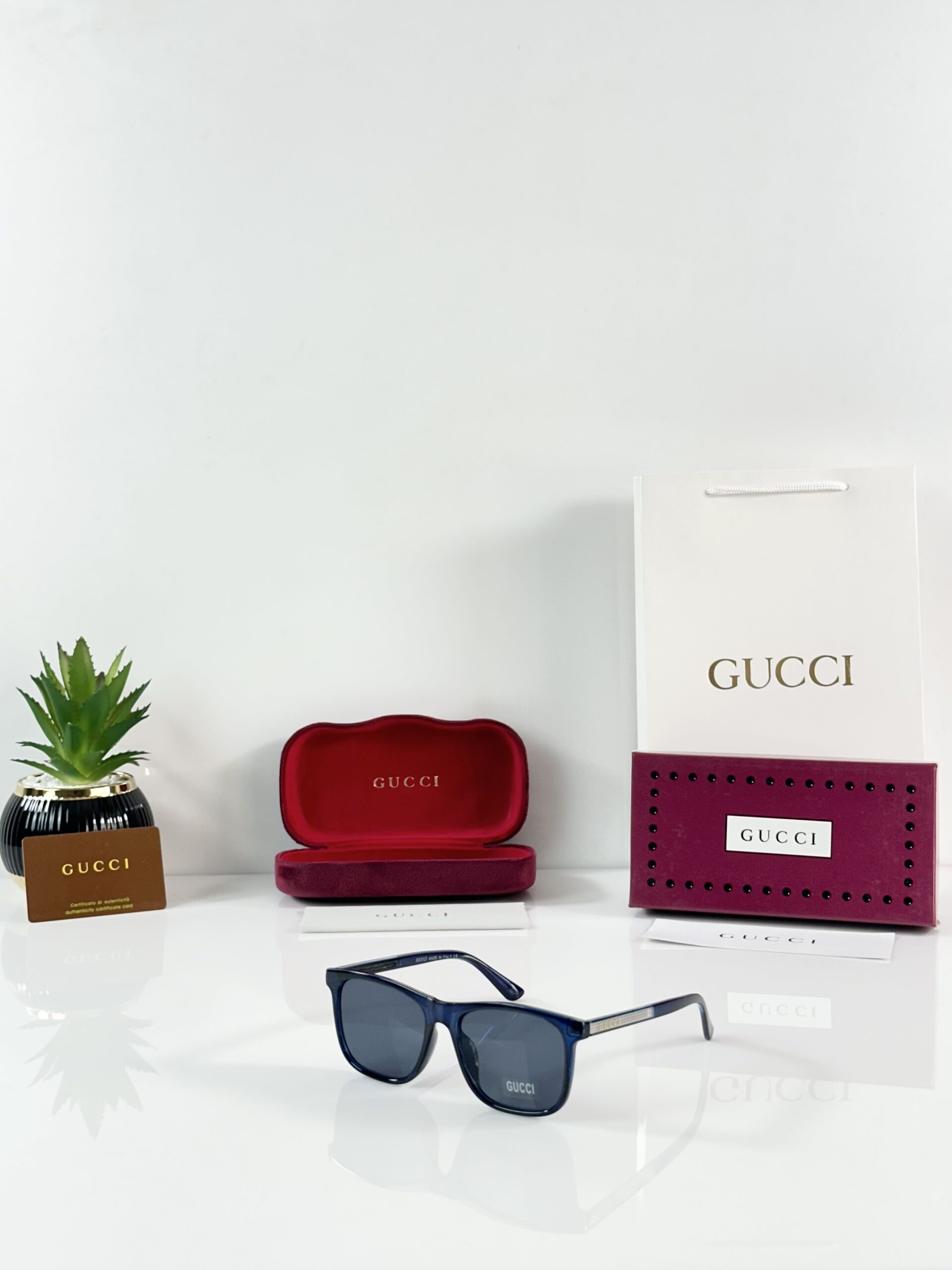 Gucci_0381_Blue