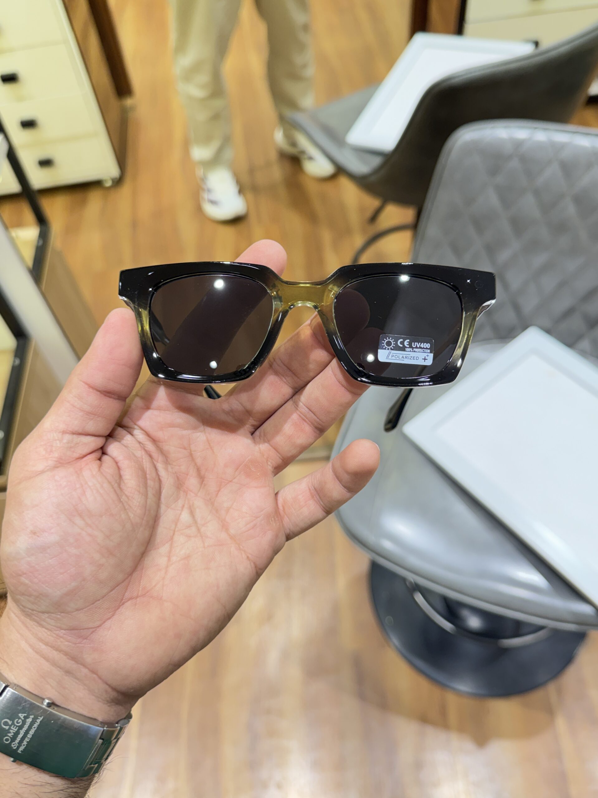 Lavish 66504 black olive