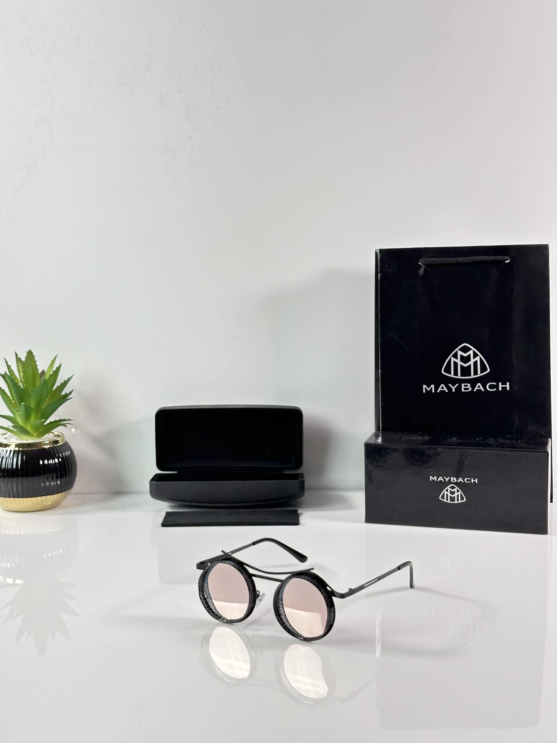 Maybach 2172 Black Pink Mercury