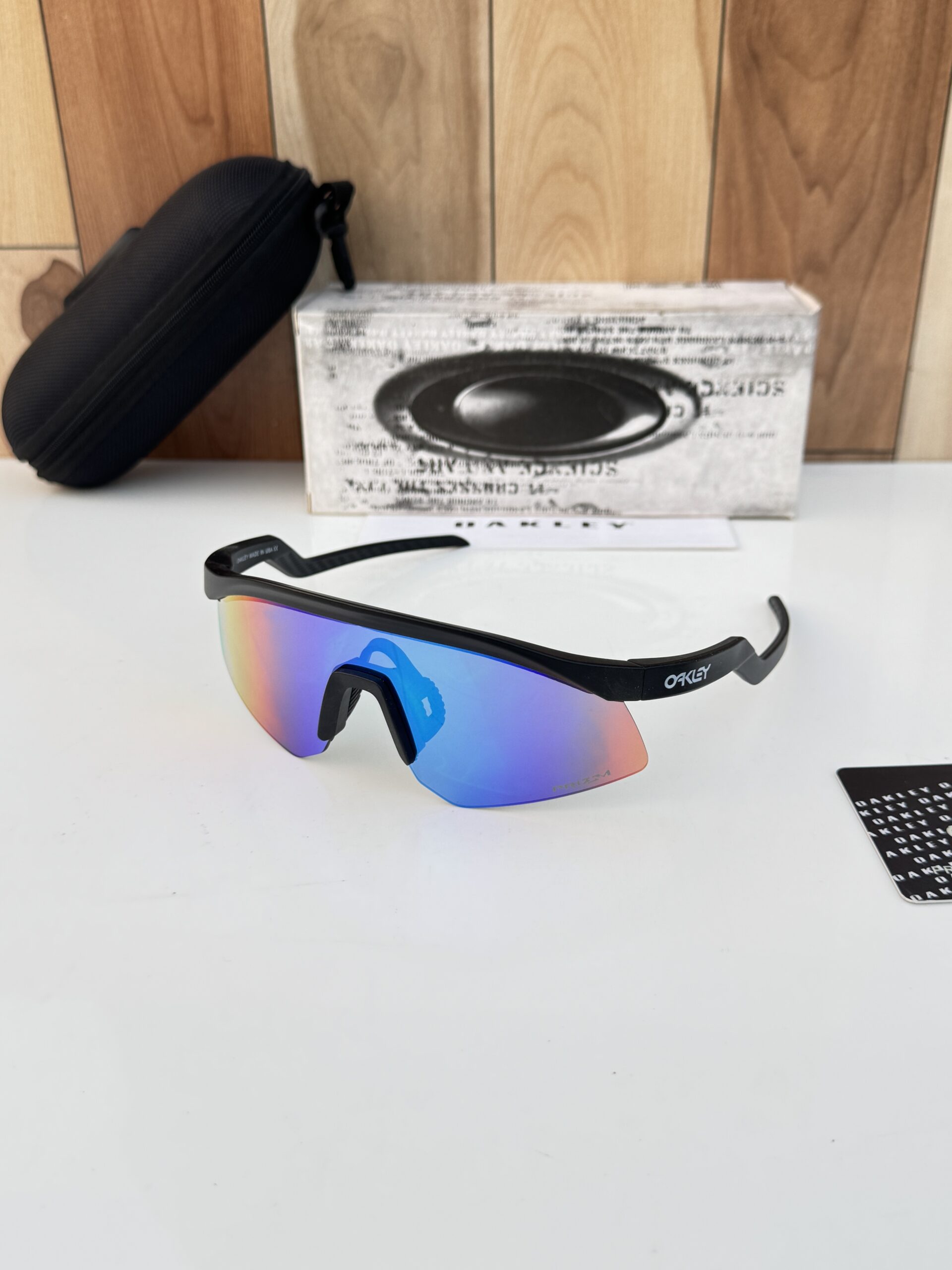 Oakley_4929_hydra_black_green