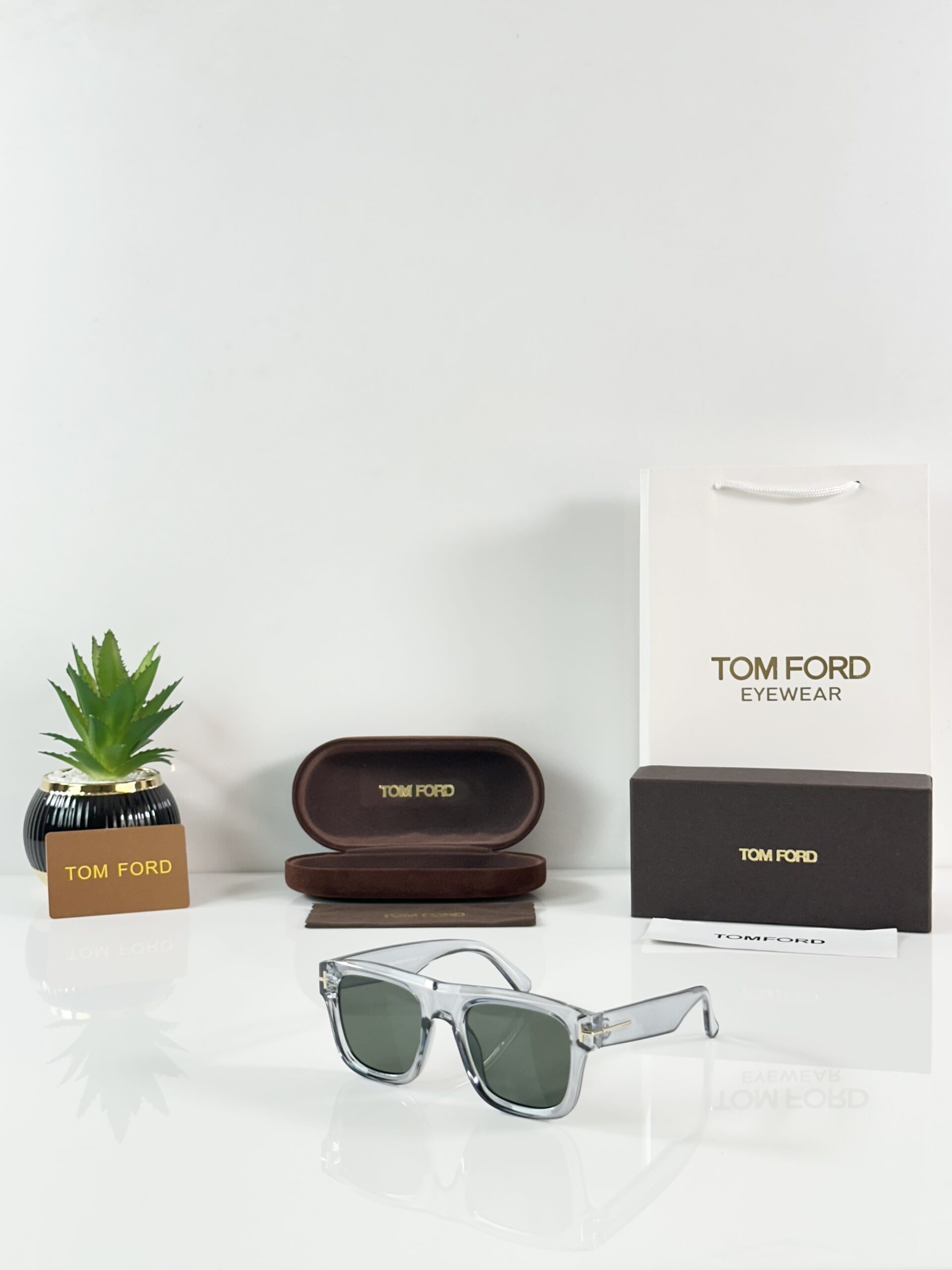 Tomford 259 Grey Green