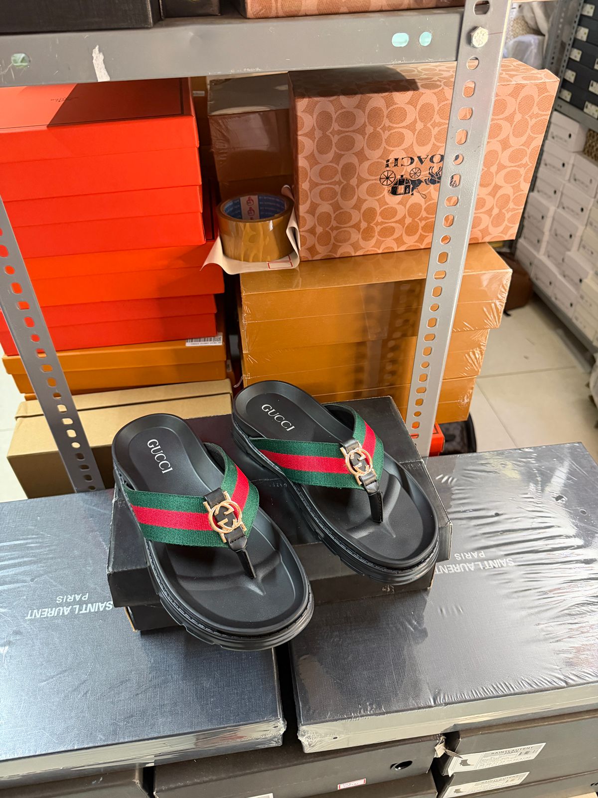 Guccci thong Sandal