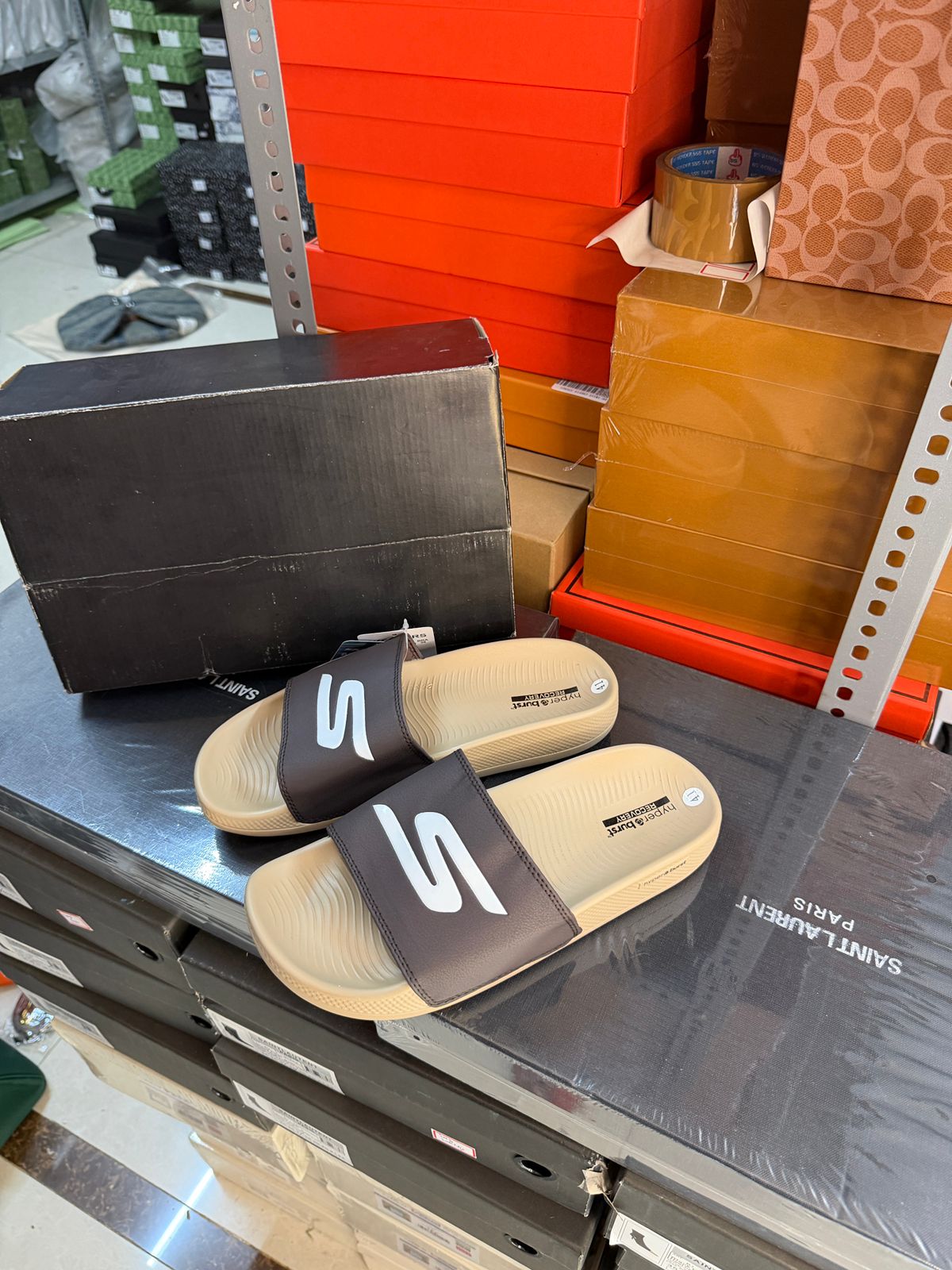 Skecheerss Hyper Burst Slide beige