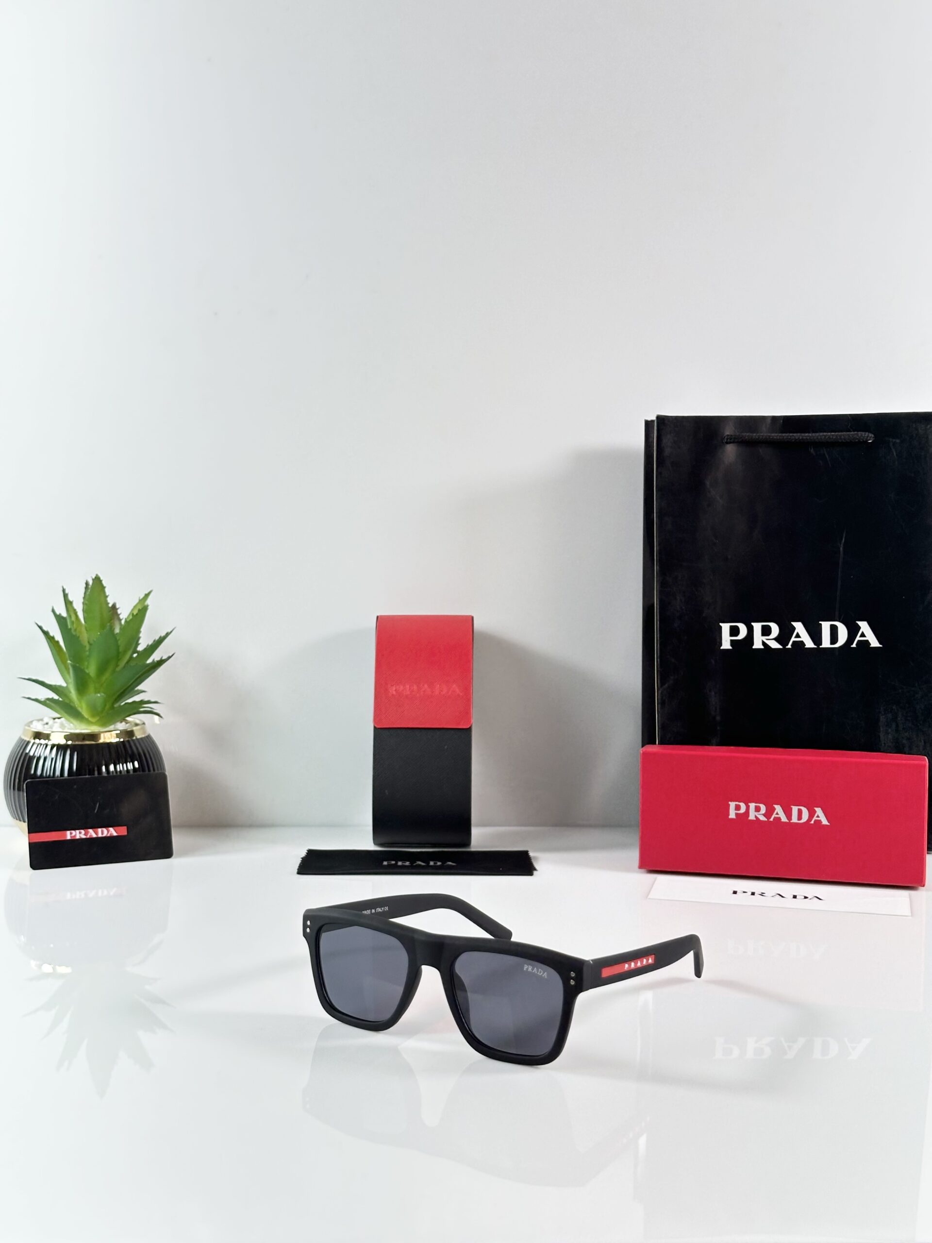Prada_3835_Mate_Black