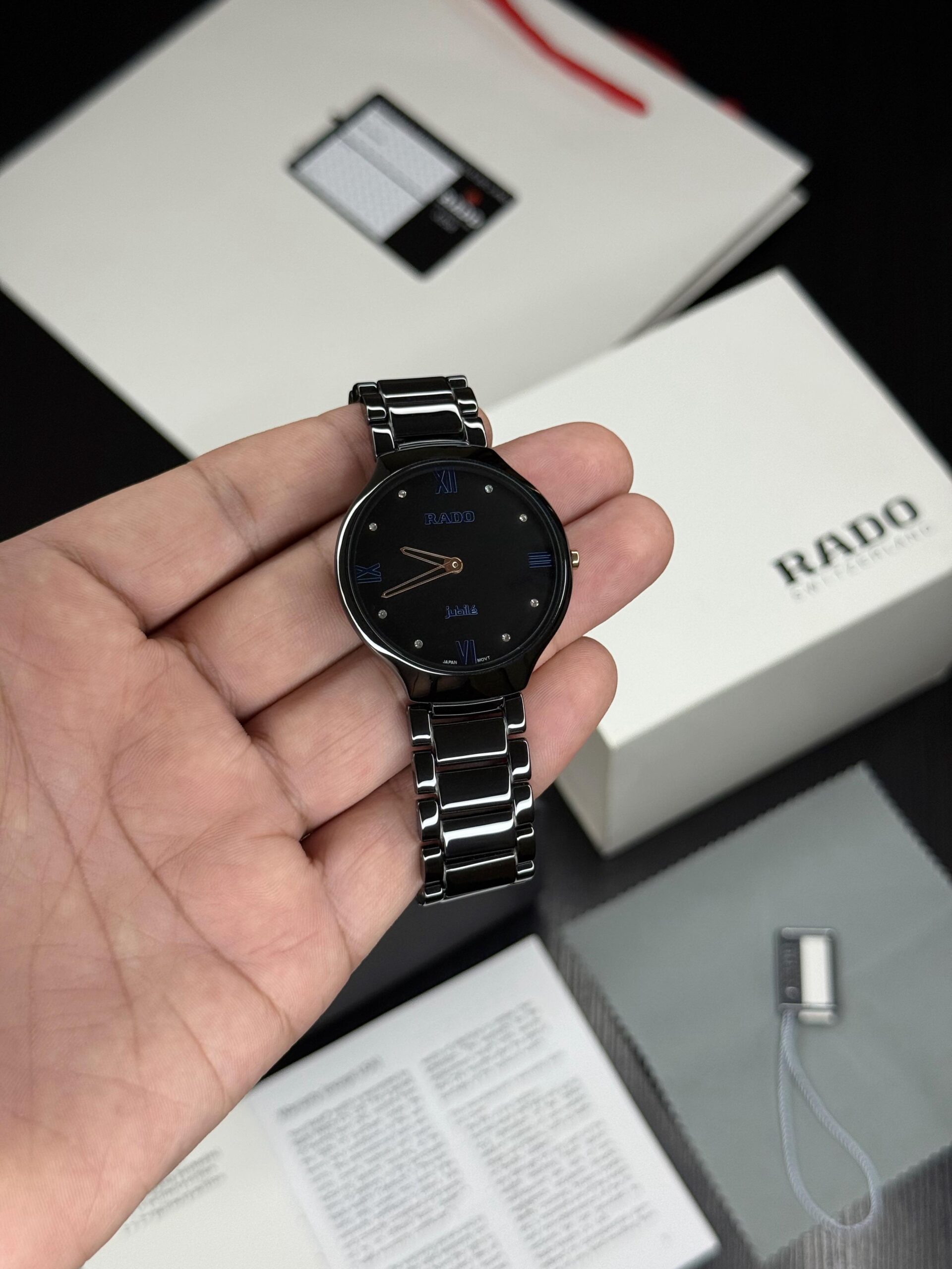 Rad_o True Round Centrix